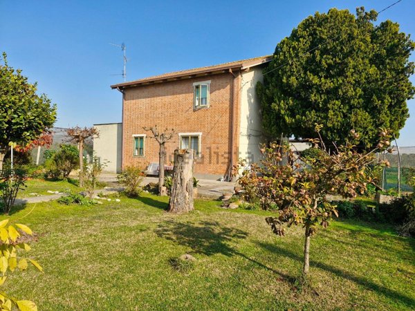 casa indipendente in vendita a Voghiera in zona Voghenza