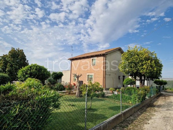 casa indipendente in vendita a Voghiera in zona Voghenza
