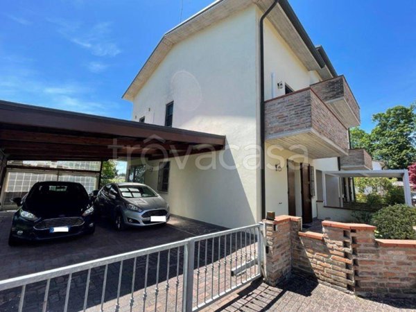 casa indipendente in vendita a Voghiera in zona Voghenza