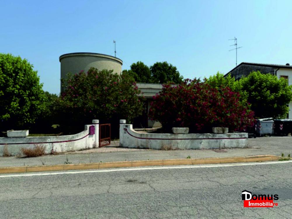 appartamento in vendita a Voghiera in zona Montesanto