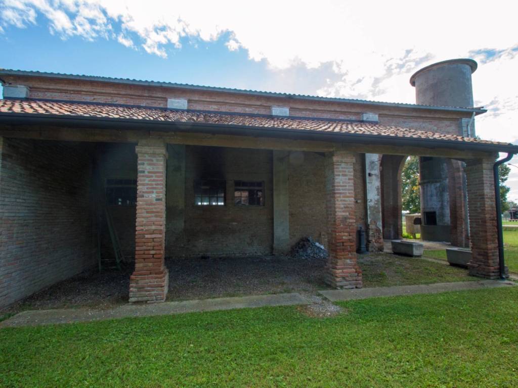 casa indipendente in vendita a Voghiera in zona Montesanto