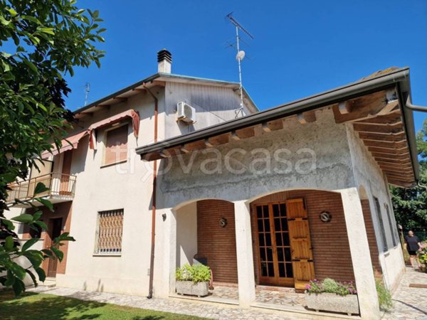 appartamento in vendita a Voghiera in zona Voghenza