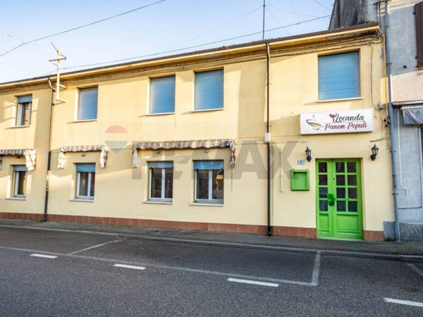 negozio in vendita a Voghiera