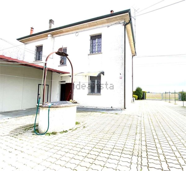 casa indipendente in vendita a Voghiera in zona Ducentola