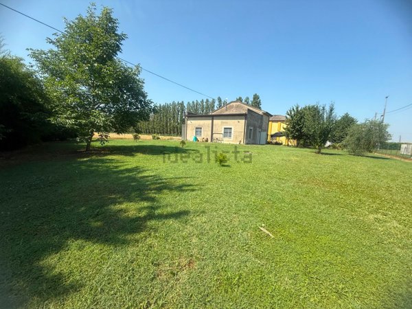 casa indipendente in vendita a Voghiera in zona Montesanto