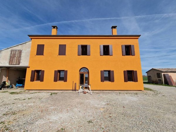 casa indipendente in vendita a Voghiera in zona Ducentola