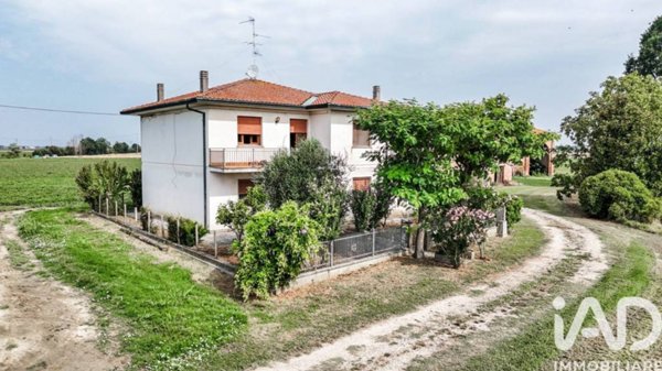 casa indipendente in vendita a Voghiera in zona Ducentola