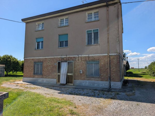 casa indipendente in vendita a Voghiera in zona Ducentola