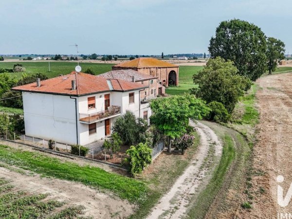 casa indipendente in vendita a Voghiera in zona Ducentola