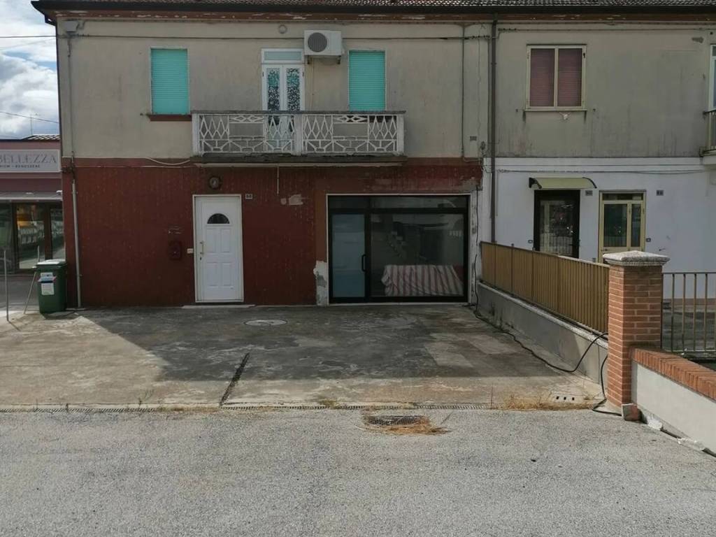 casa indipendente in vendita a Goro in zona Gorino