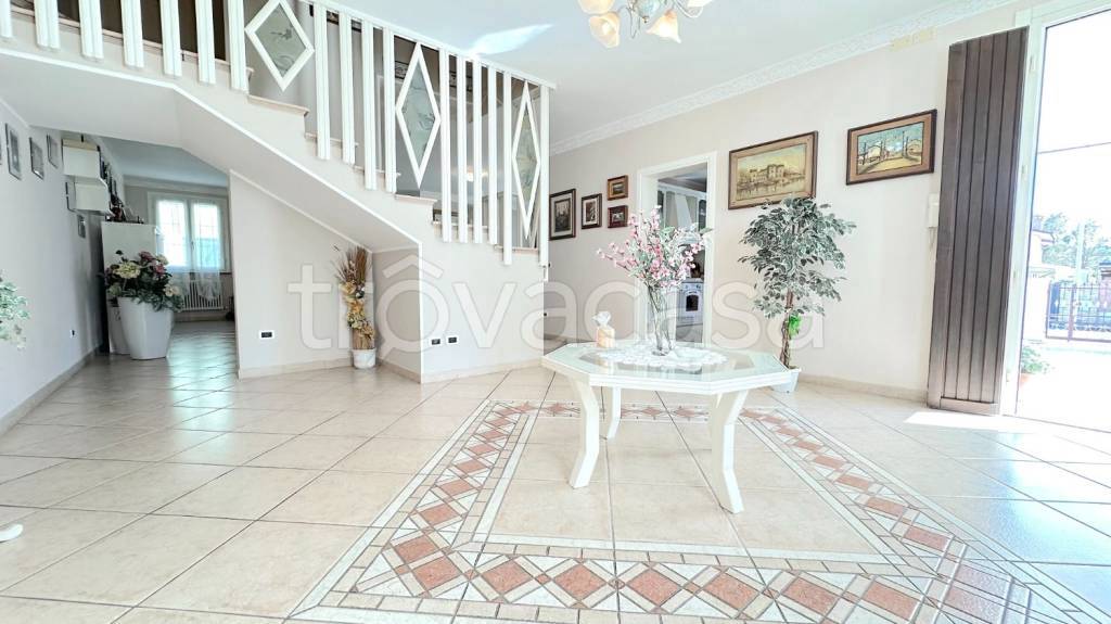 casa indipendente in vendita a Goro