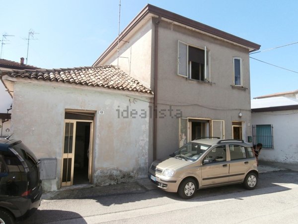 appartamento in vendita a Goro