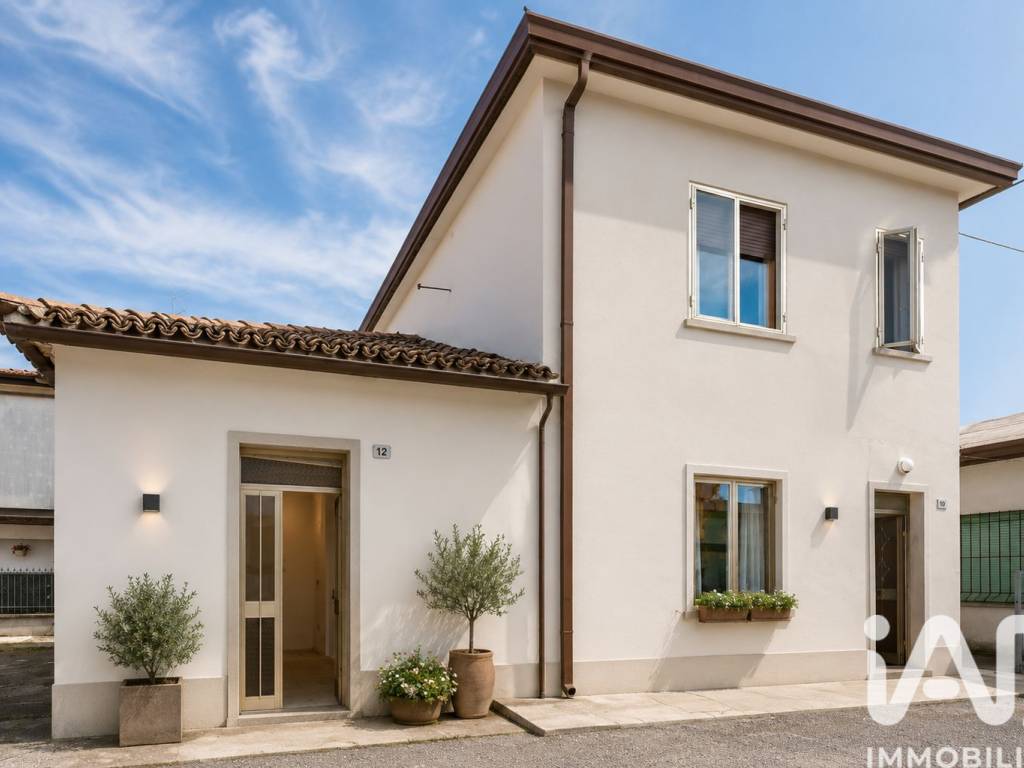casa indipendente in vendita a Goro