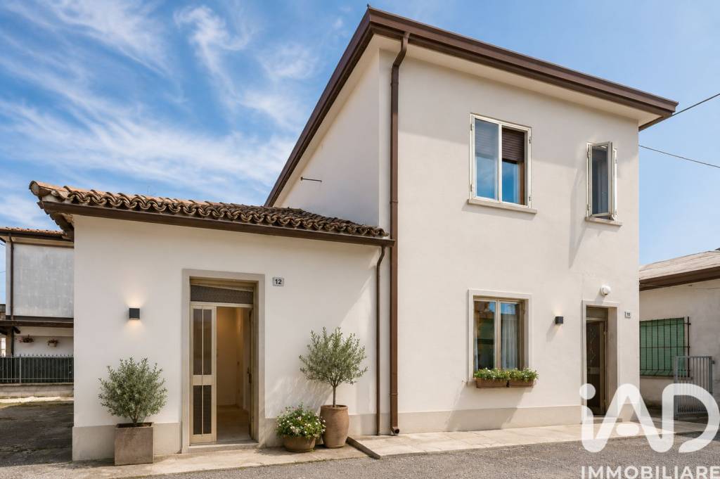 casa indipendente in vendita a Goro