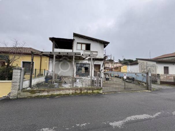 casa indipendente in vendita a Goro