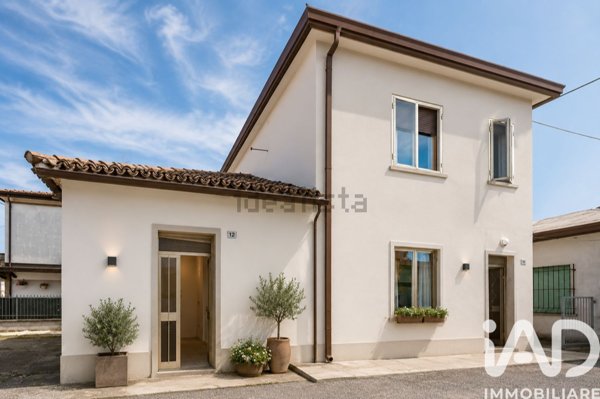 casa indipendente in vendita a Goro
