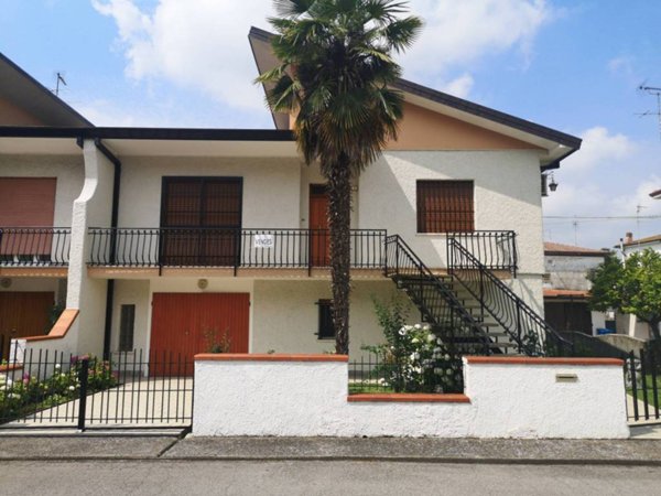 casa indipendente in vendita a Fiscaglia in zona Migliarino