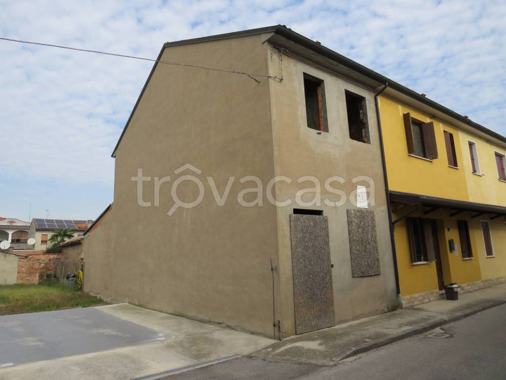 casa indipendente in vendita a Fiscaglia