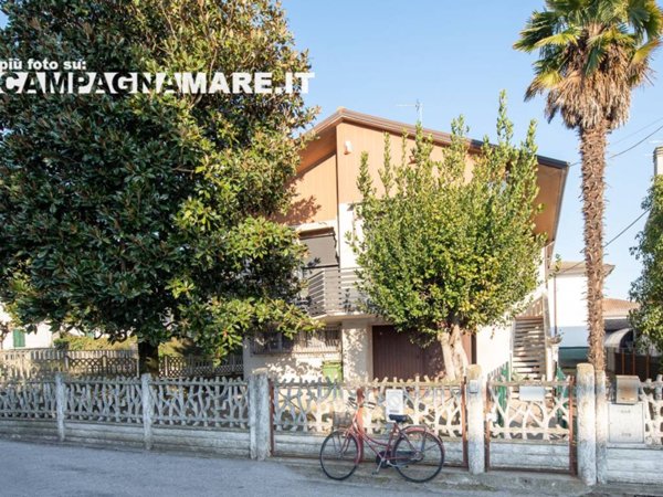casa indipendente in vendita a Fiscaglia in zona Massa Fiscaglia