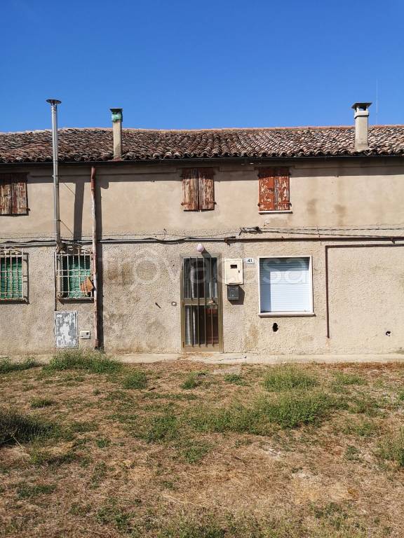 casa indipendente in vendita a Fiscaglia in zona Migliaro