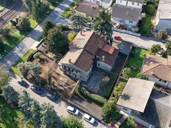 casa indipendente in vendita a Fiscaglia in zona Migliarino
