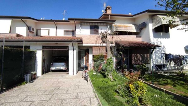 casa indipendente in vendita a Fiscaglia in zona Migliaro