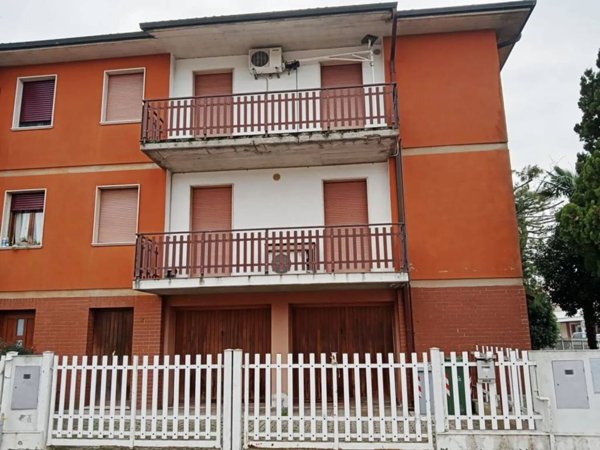 casa semindipendente in vendita a Fiscaglia in zona Migliarino