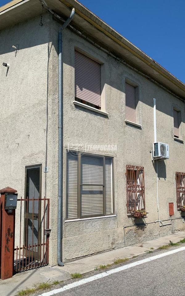 casa indipendente in vendita a Fiscaglia in zona Massa Fiscaglia