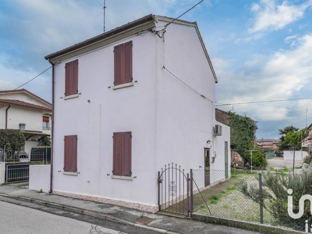 casa indipendente in vendita a Fiscaglia in zona Massa Fiscaglia