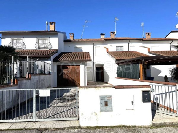 casa indipendente in vendita a Fiscaglia in zona Migliaro