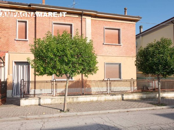 casa indipendente in vendita a Fiscaglia in zona Migliarino
