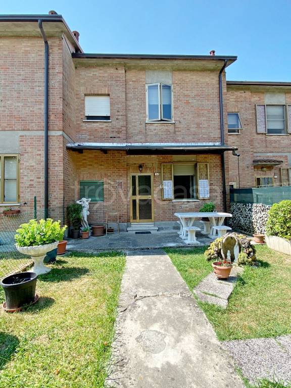casa indipendente in vendita a Fiscaglia in zona Migliarino