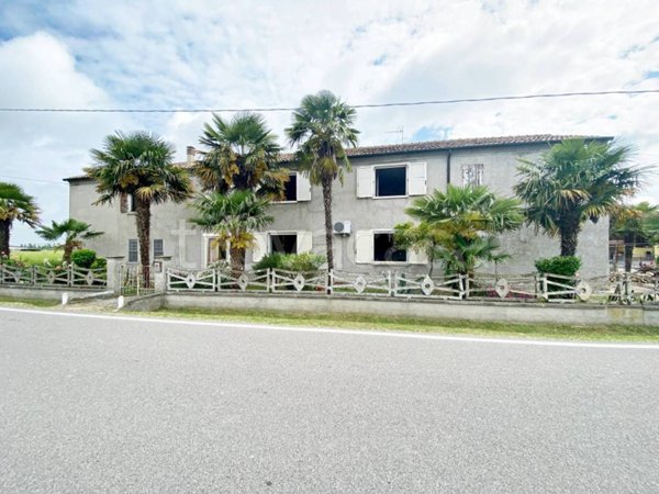 casa indipendente in vendita a Fiscaglia in zona Migliaro