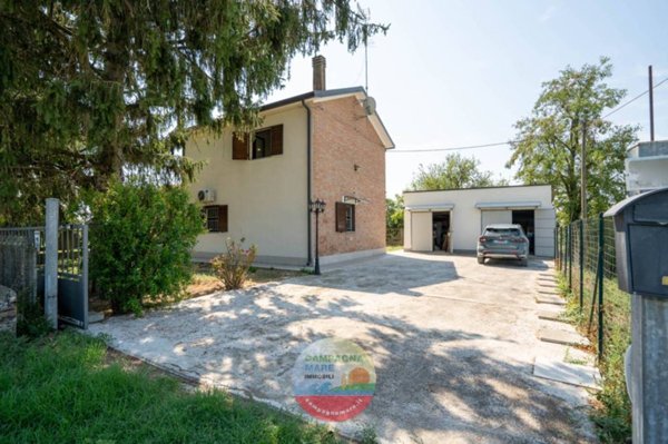 casa indipendente in vendita a Fiscaglia in zona Massa Fiscaglia