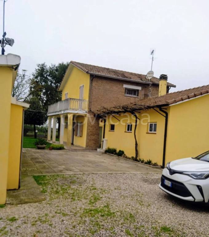 casa indipendente in vendita a Fiscaglia in zona Migliaro
