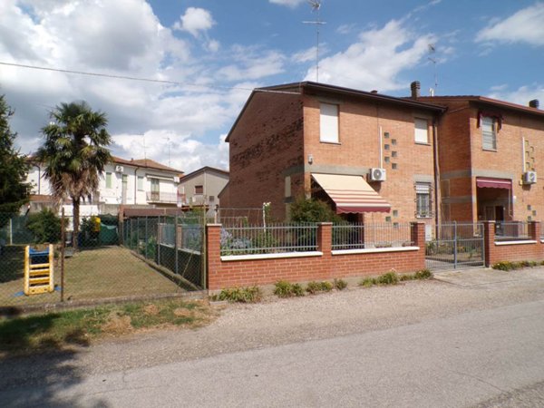 casa indipendente in vendita a Fiscaglia in zona Massa Fiscaglia