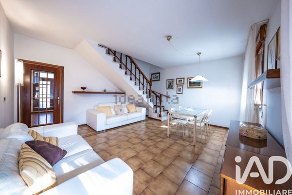 casa indipendente in vendita a Fiscaglia in zona Massa Fiscaglia