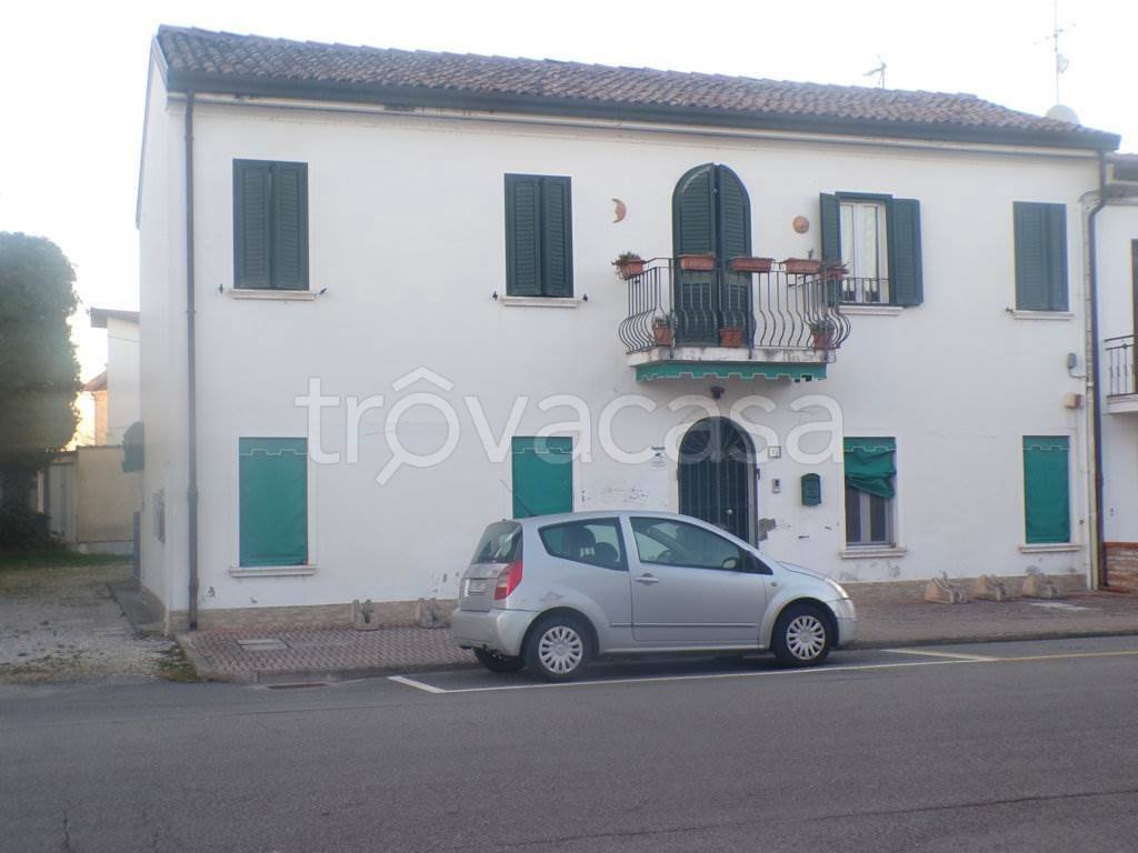 negozio in vendita a Fiscaglia in zona Migliaro