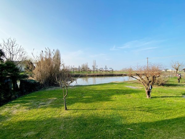 casa indipendente in vendita a Fiscaglia in zona Migliarino