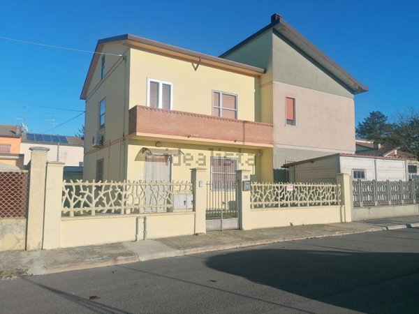 casa indipendente in vendita a Fiscaglia in zona Massa Fiscaglia