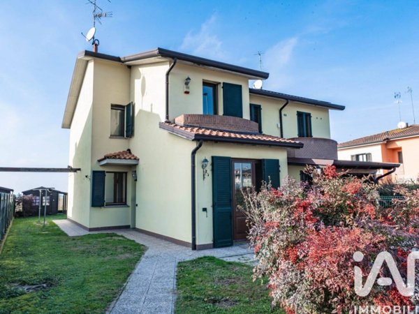 casa indipendente in vendita a Fiscaglia in zona Migliarino