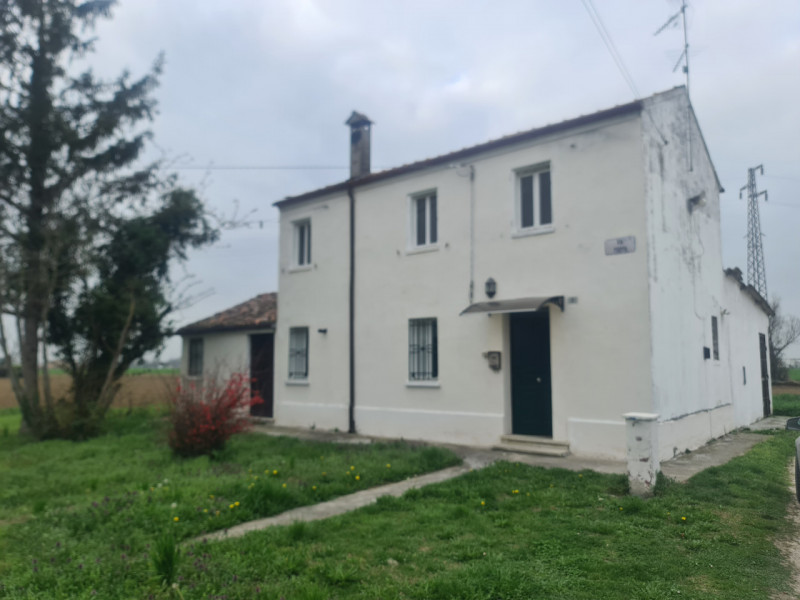 casa indipendente in vendita a Fiscaglia in zona Migliaro