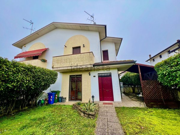 casa indipendente in vendita a Fiscaglia in zona Migliarino