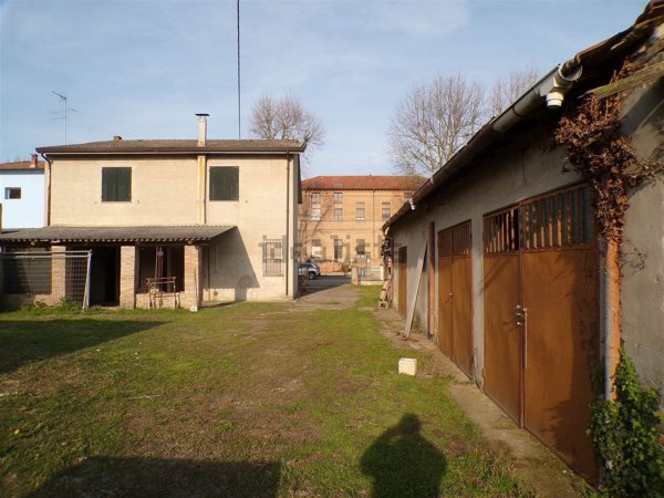 casa indipendente in vendita a Fiscaglia in zona Migliarino