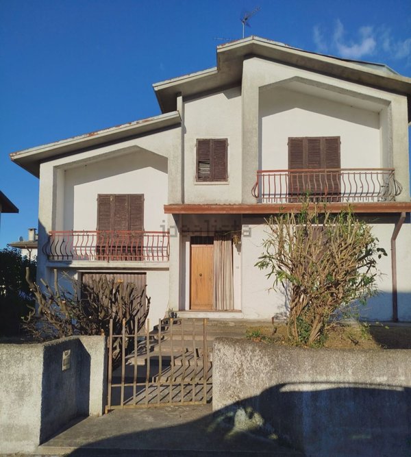 casa indipendente in vendita a Fiscaglia in zona Migliarino