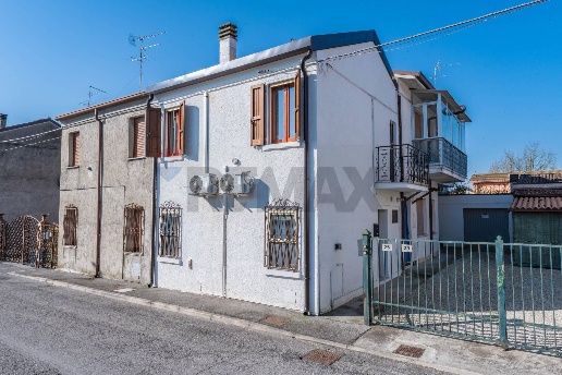 appartamento in vendita a Fiscaglia in zona Massa Fiscaglia