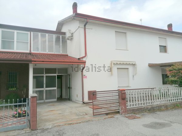 casa indipendente in vendita a Fiscaglia in zona Migliaro