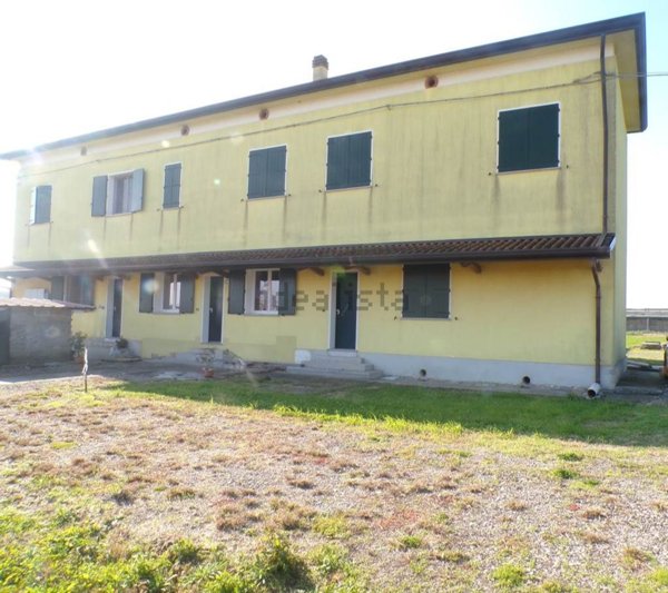 casa indipendente in vendita a Fiscaglia in zona Migliaro