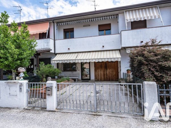 casa indipendente in vendita a Fiscaglia in zona Massa Fiscaglia