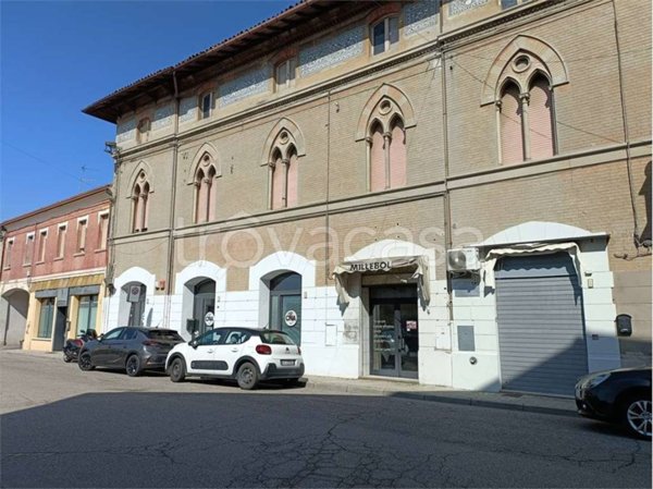 negozio in vendita a Fiscaglia in zona Migliarino